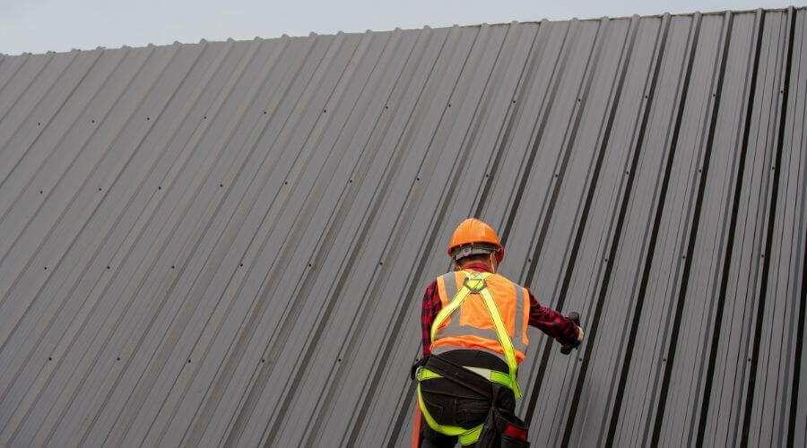 Professional metal roof installation services in Cedar Hill, TX